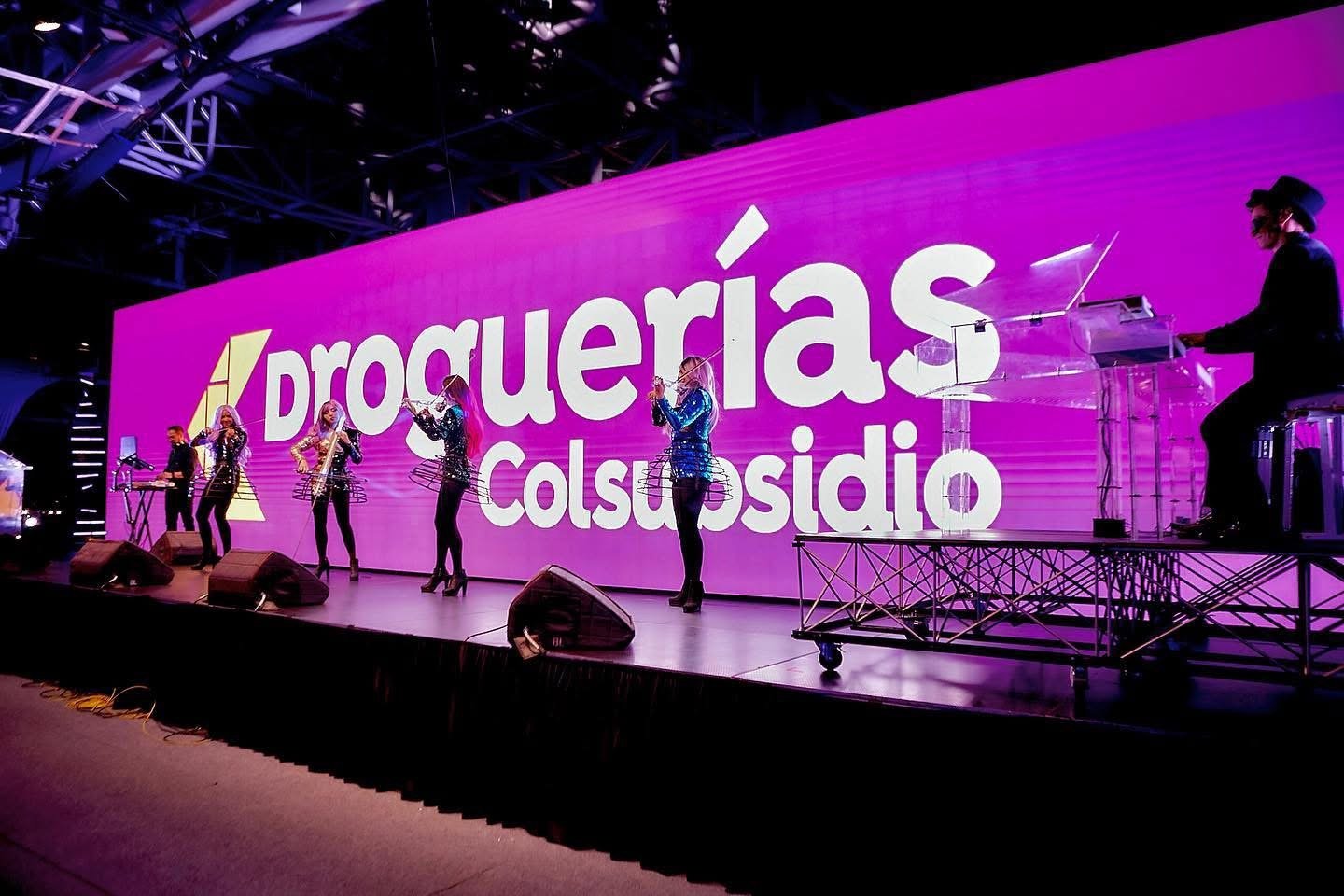 Chicas Bond Colombia — Evento corporativo