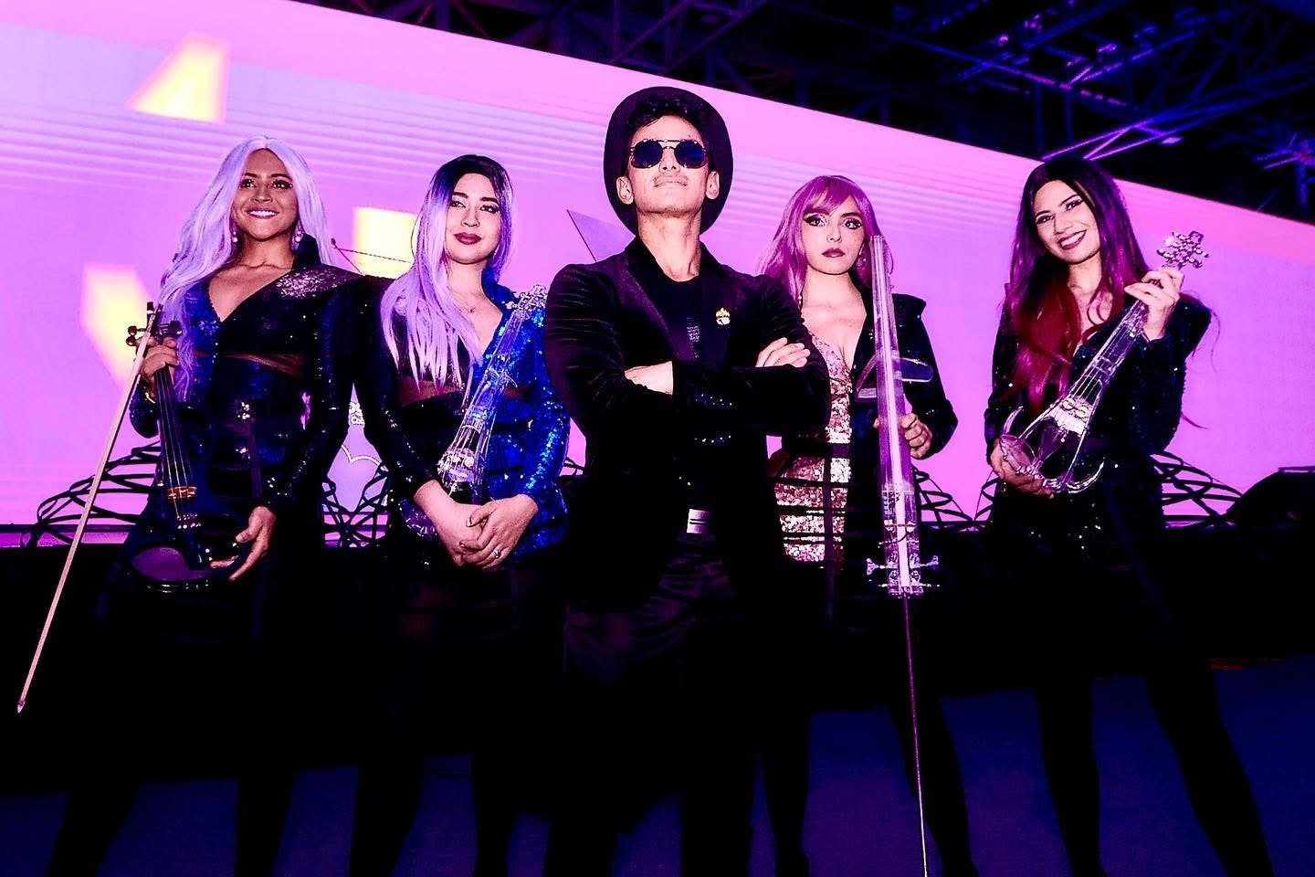 Chicas Bond Colombia — Performance en vivo